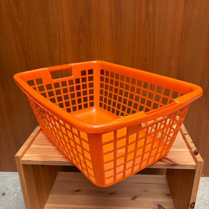 Vintage oranje plastic wasmand Curver