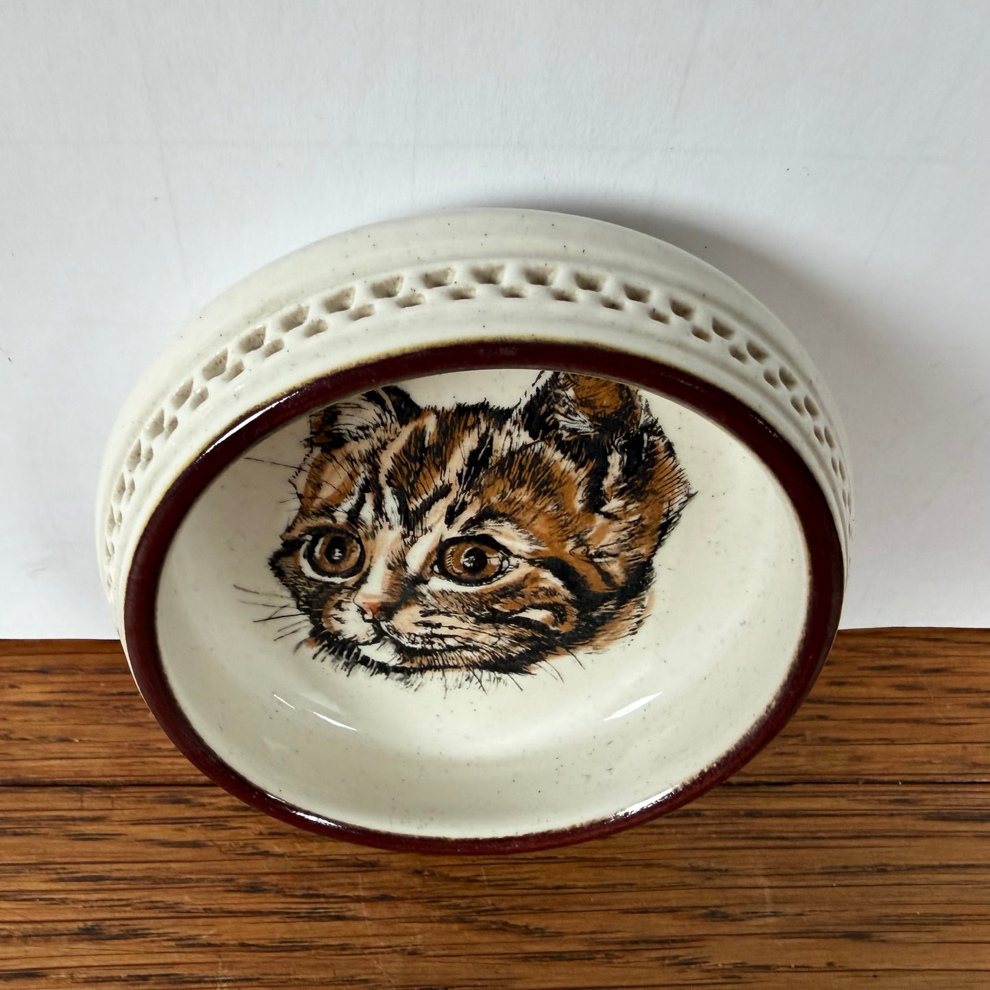 Vintage schaaltje kat