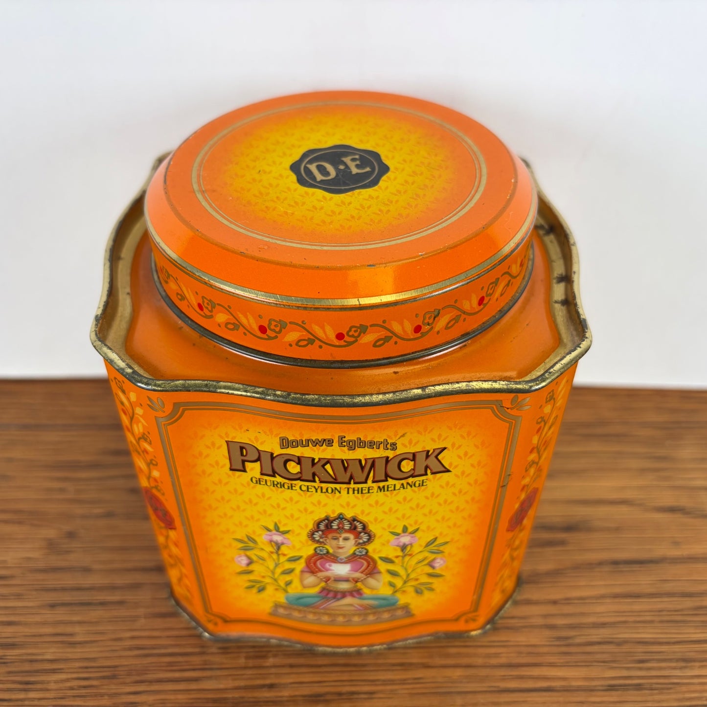 Vintage Pickwick theeblik oranje Douwe Egberts