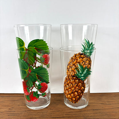 Vintage glazen met fruitmotief