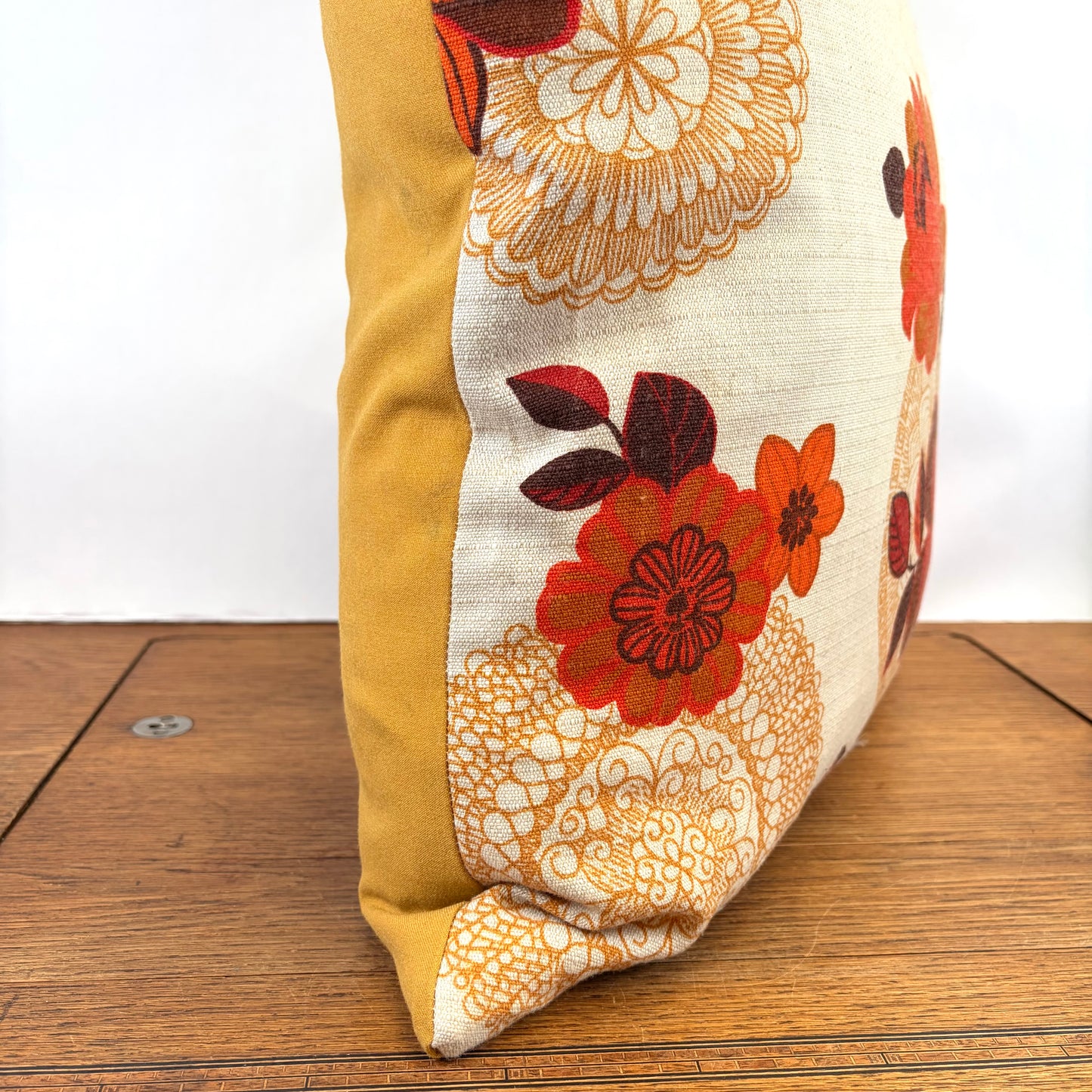 Vintage bloemen kussen
