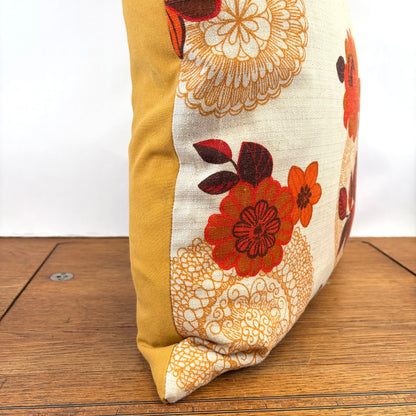 Vintage bloemen kussen