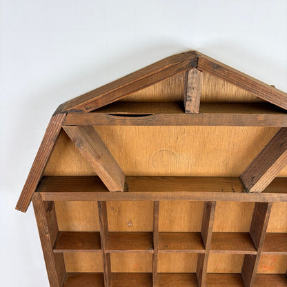 Vintage houten letterbak huisje