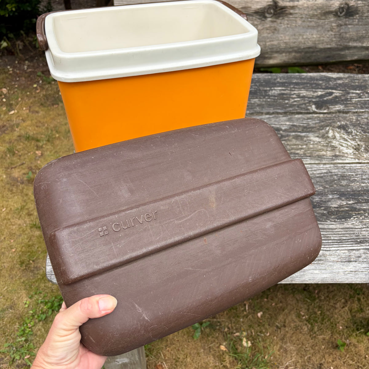 Vintage oranje curver koelbox