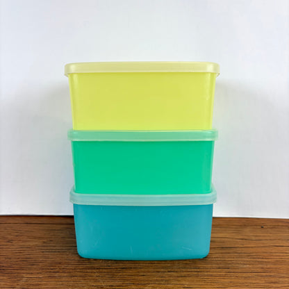 Vintage Tupperware bakjes pastel geel, groen en blauw