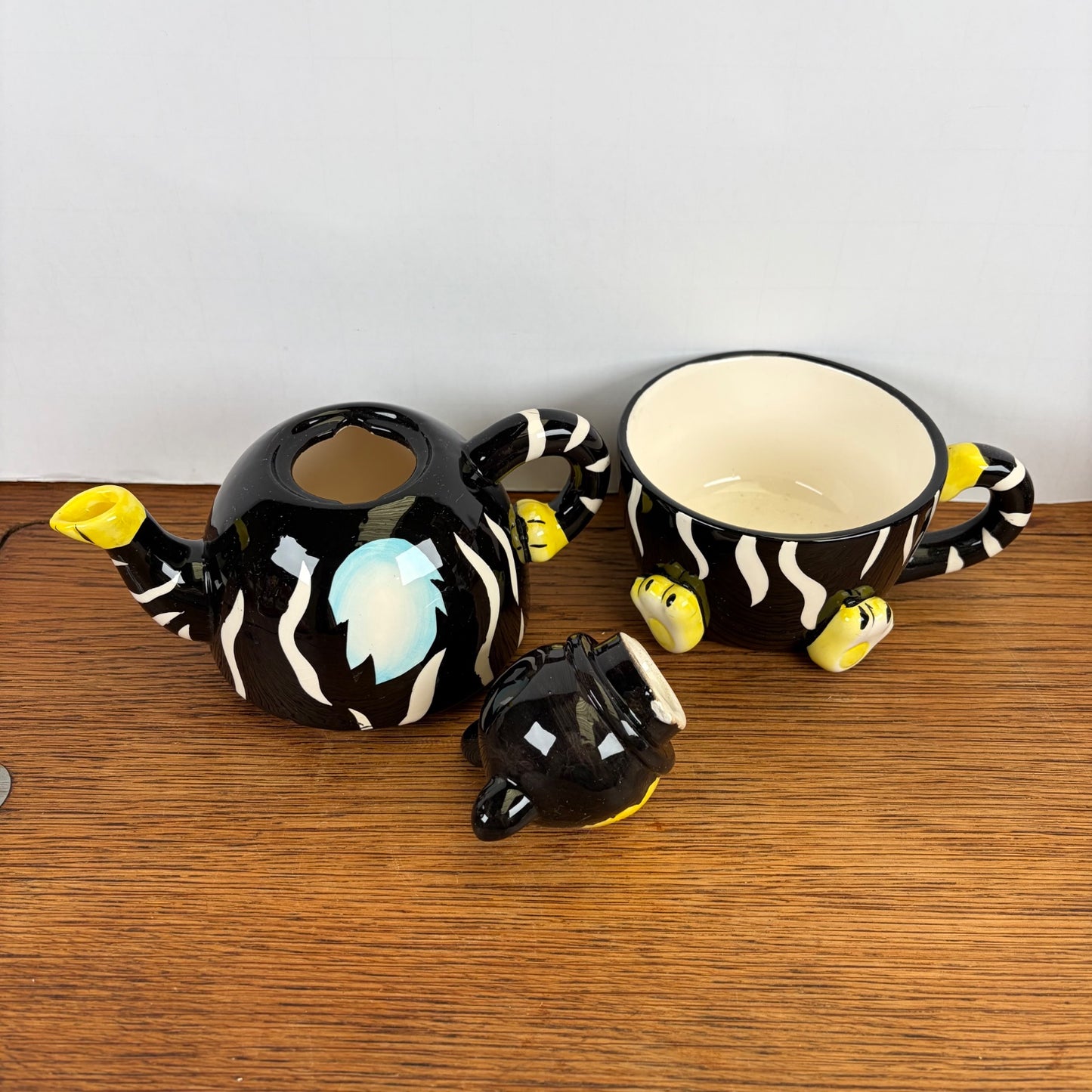 Vintage geel zwarte theepot kat