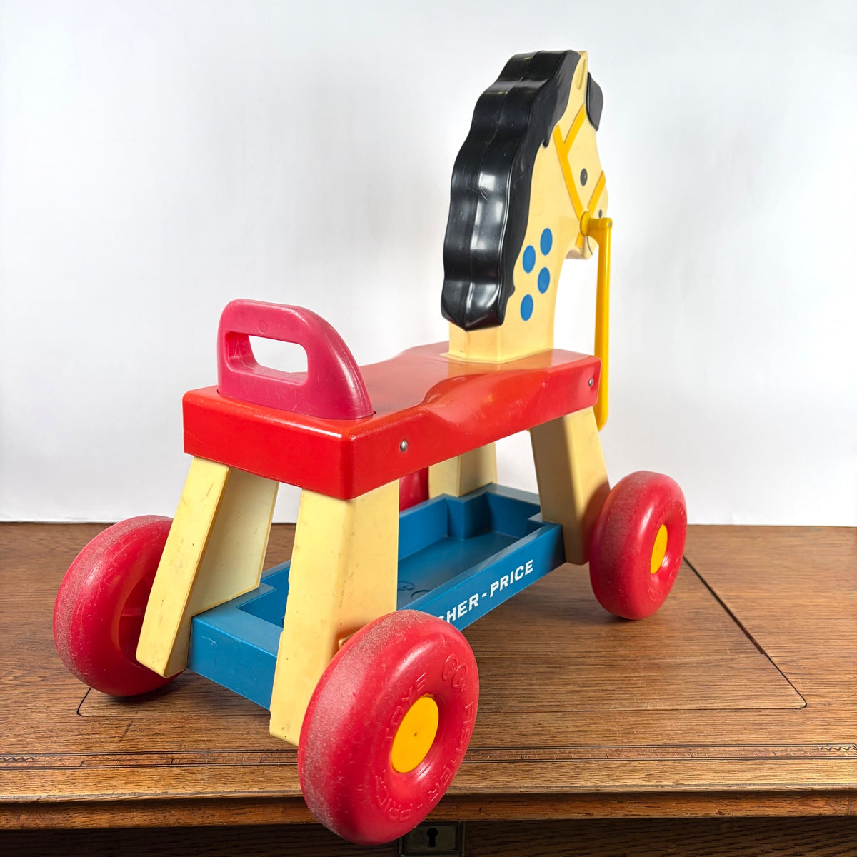 Vintage Fisher-Price looppaard