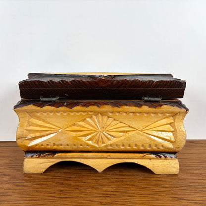 Vintage houten sieradendoos