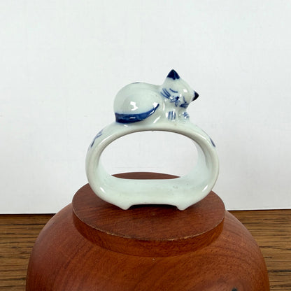 Vintage porseleinen servetring kat blauw wit