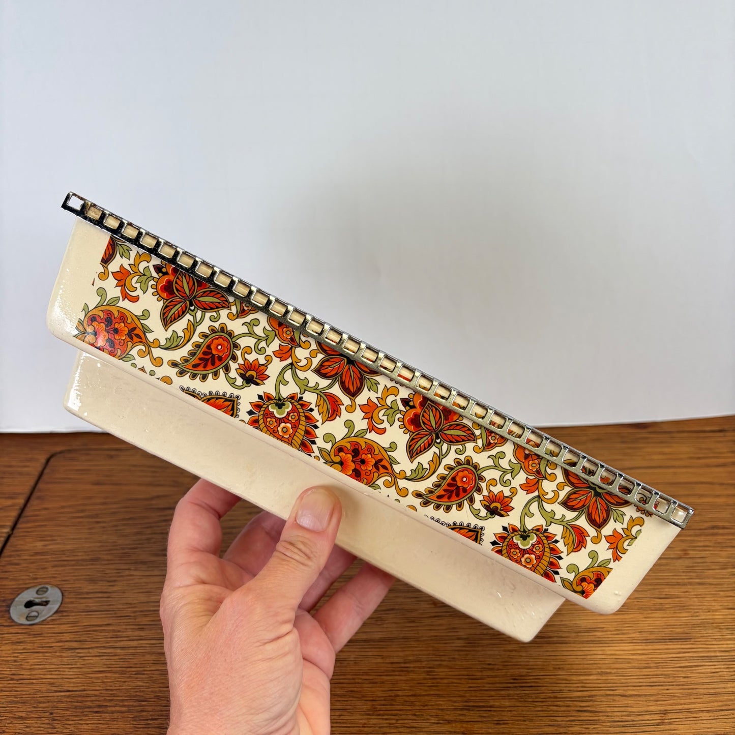 Vintage radiatorbakje paisley oranje met rooster