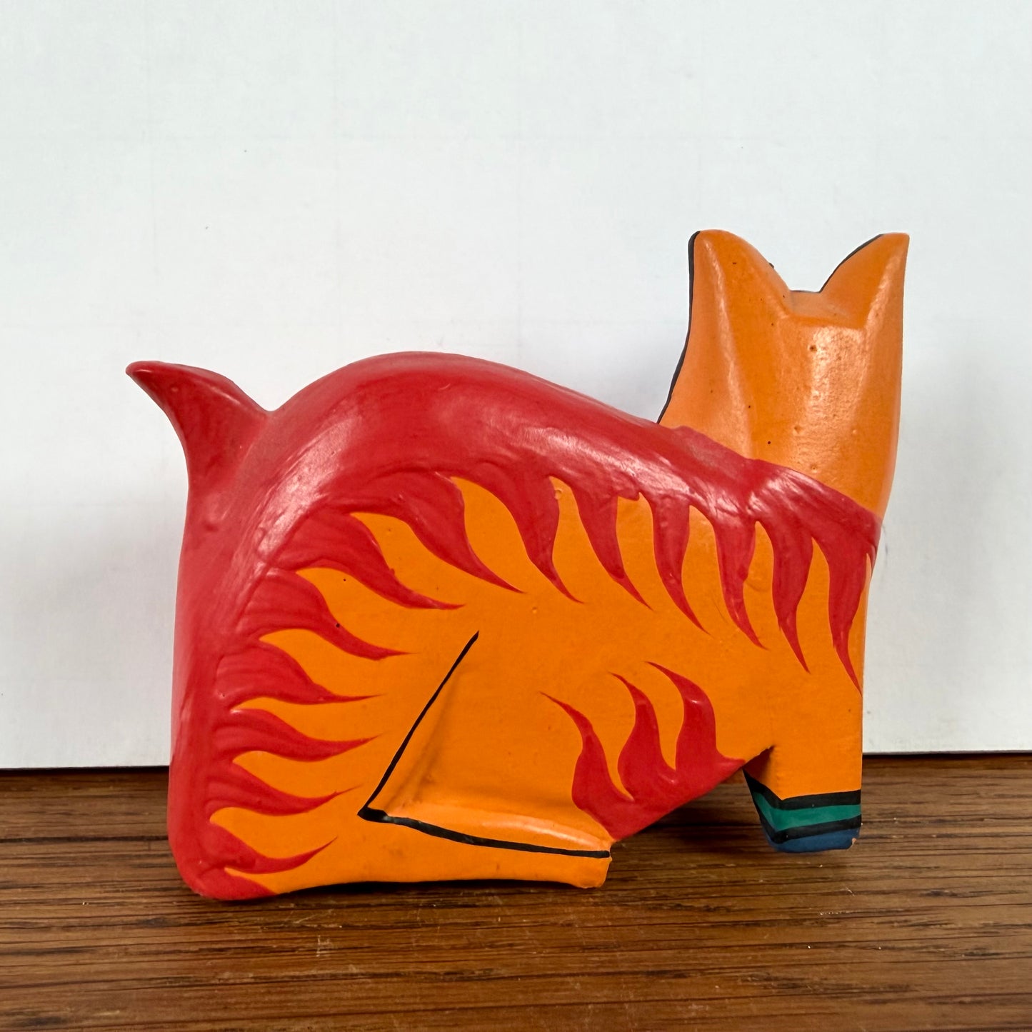 Oranje Laurel Burch kat