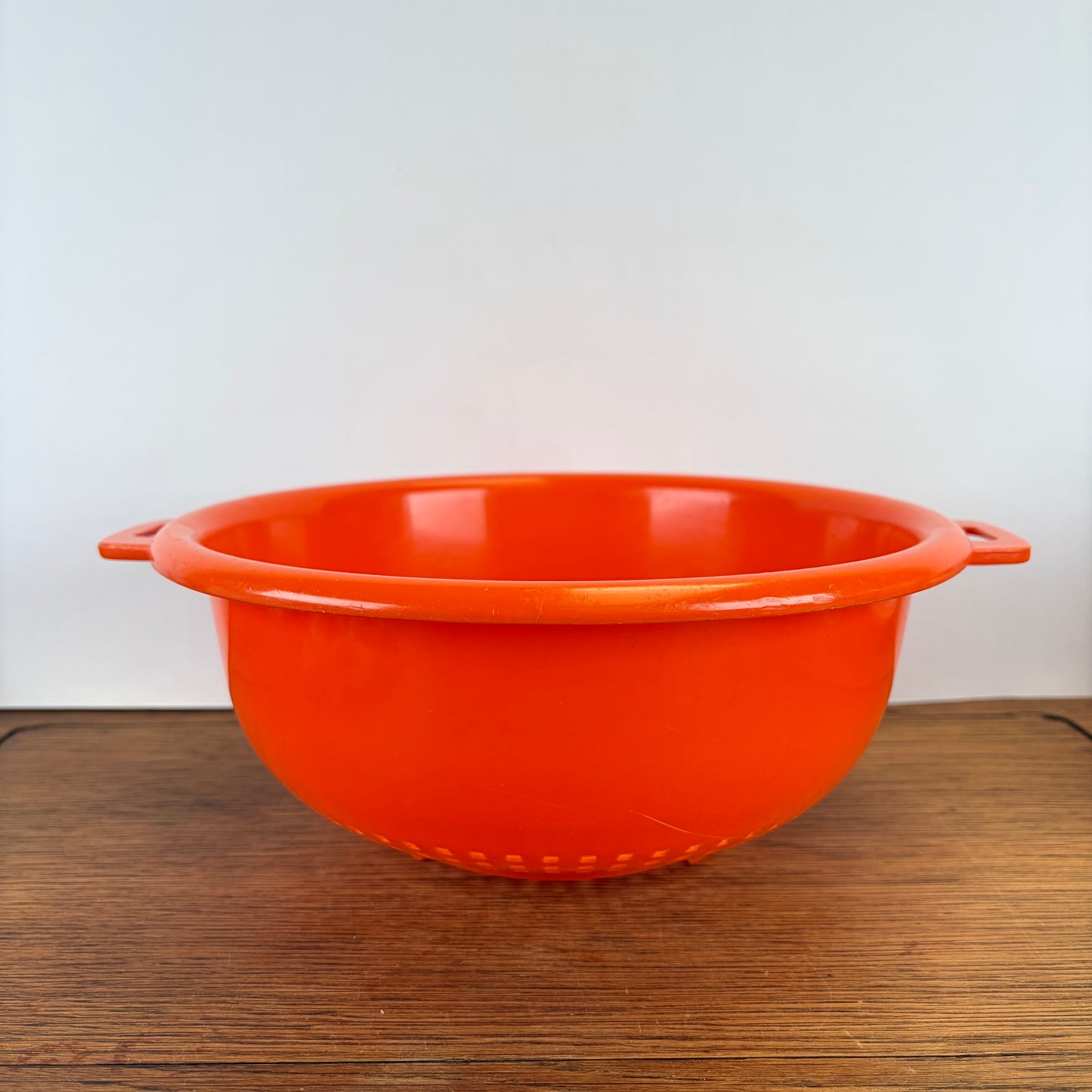 Vintage oranje vergiet