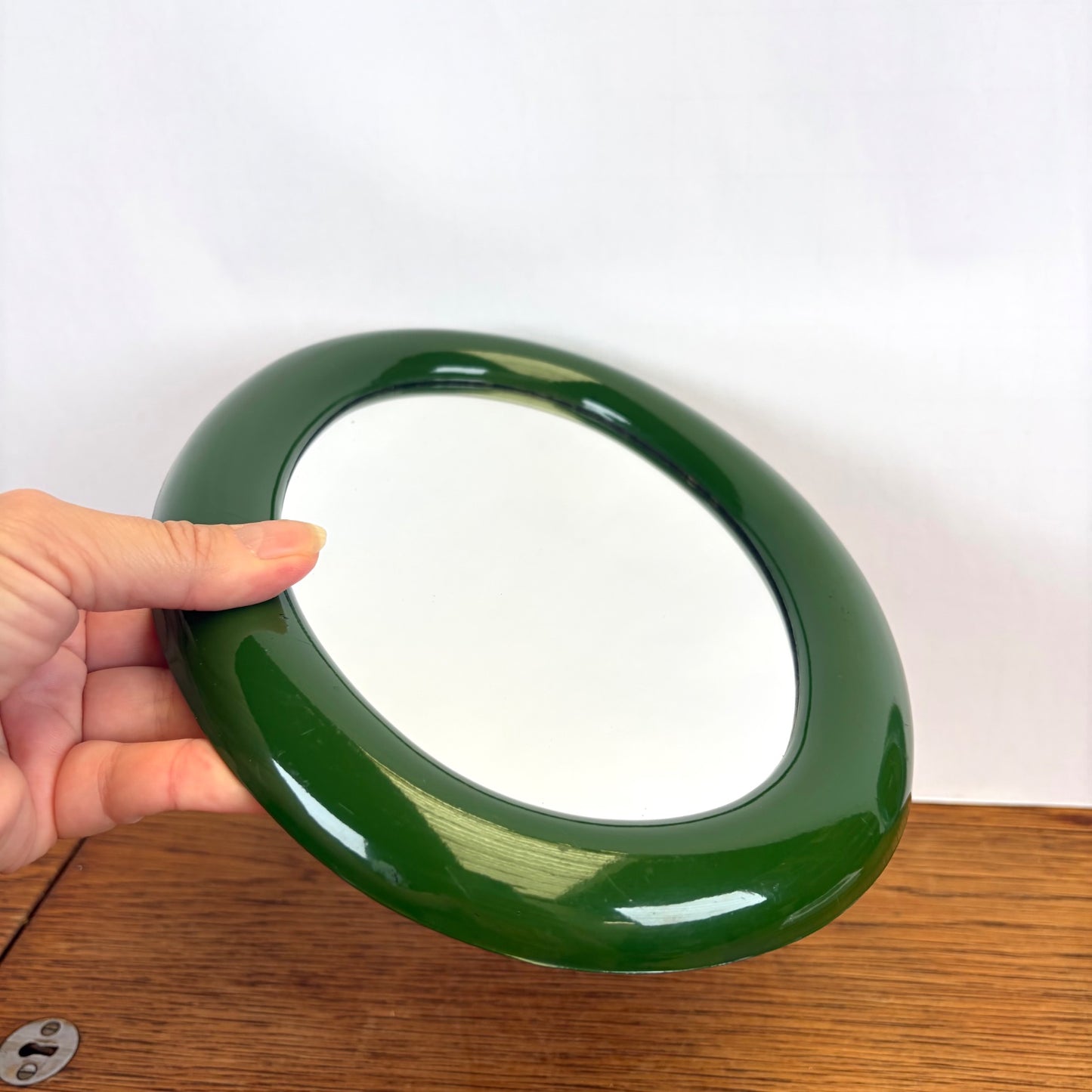 Vintage ovale spiegel groene kunststof lijst