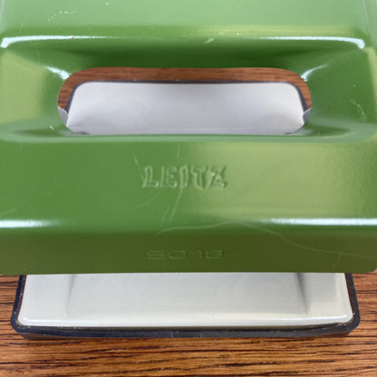 Vintage groene Leitz Perforator