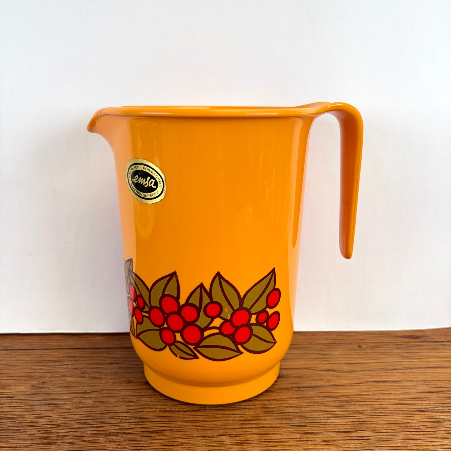 Vintage Emsa mengkan oranje met rode besjes