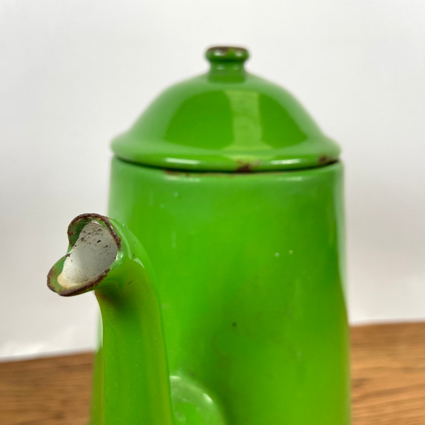 Vintage groene emaille theepot
