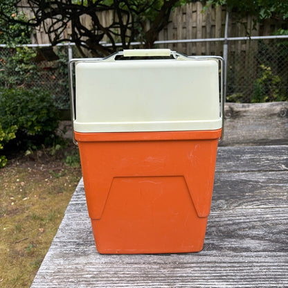 Vintage oranje koelbox jaren 70