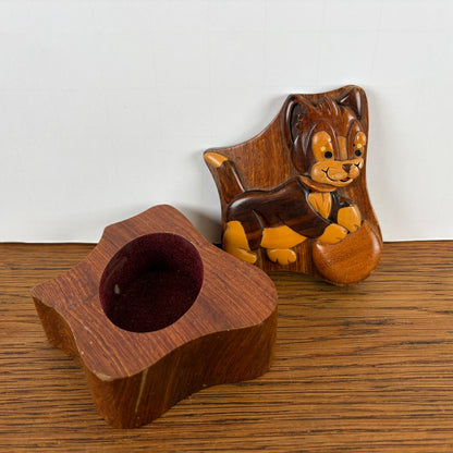 Vintage houten doosje kat met bal