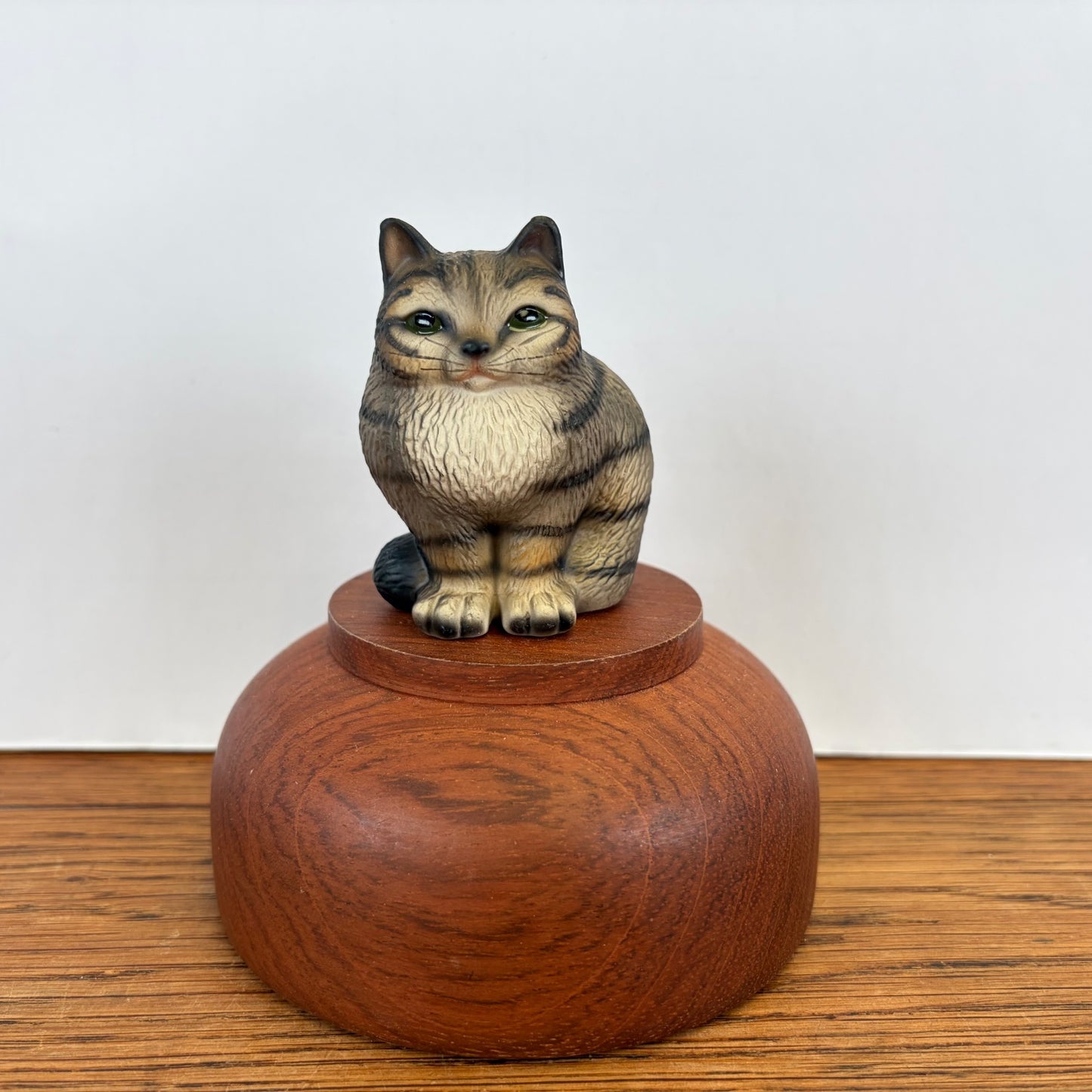 Vintage Harvey Knox Kingdom katje