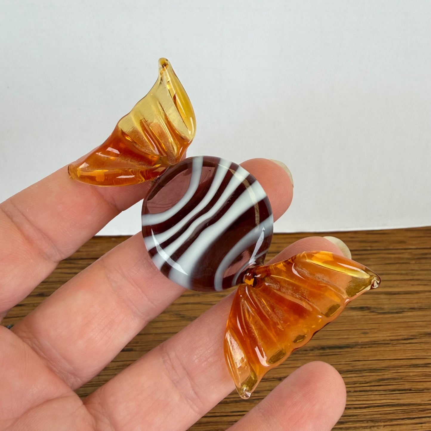 Vintage glazen snoepje Murano stijl bruin paars gestreept
