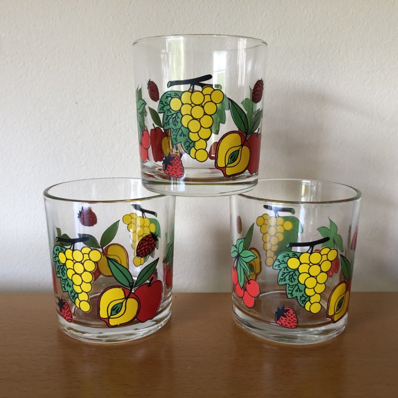 3 vintage fruitglaasjes