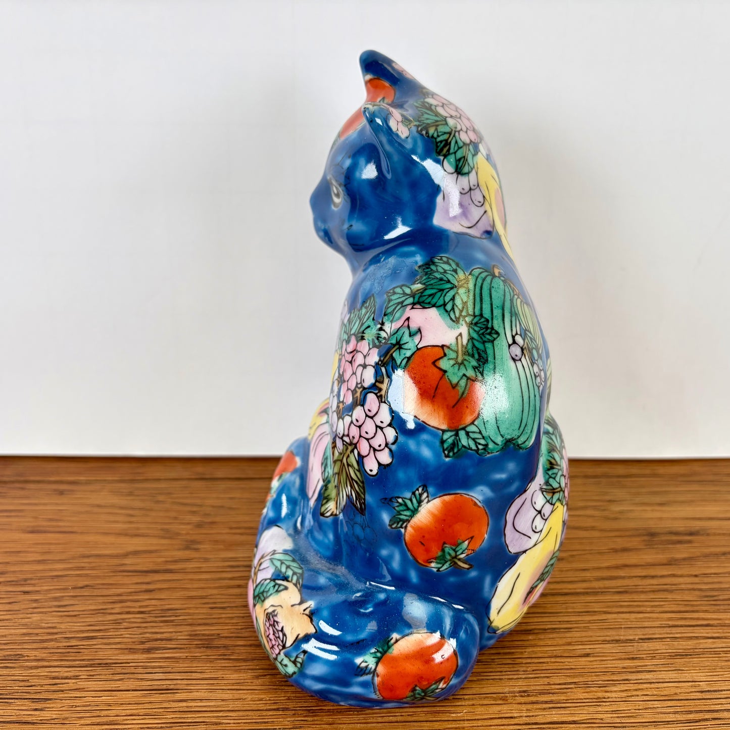 Vintage keramieken kat blauw met fruit HK Dynasty