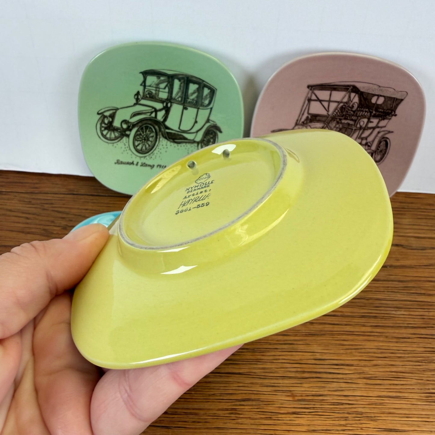 Vintage schaaltjes oldtimers pastelkleur
