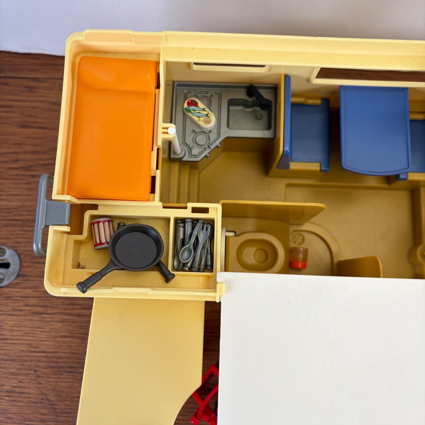 Playmobil camper 2005 met accessoires
