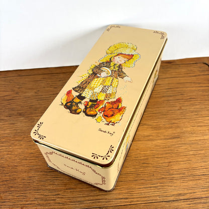 Vintage Sarah Kay blik ontbijtkoek creme