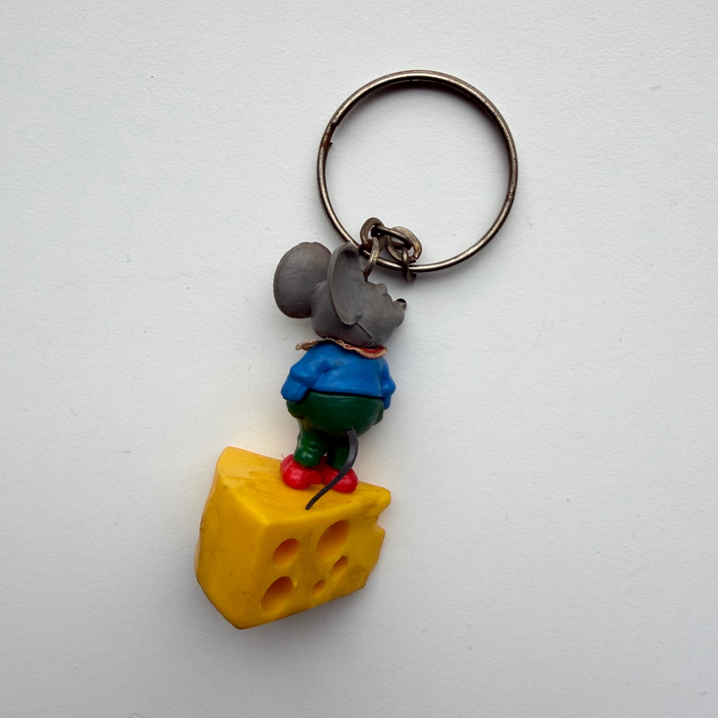 Vintage sleutelhanger muis op kaas