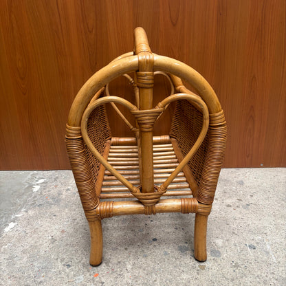 Vintage rotan krantenbak