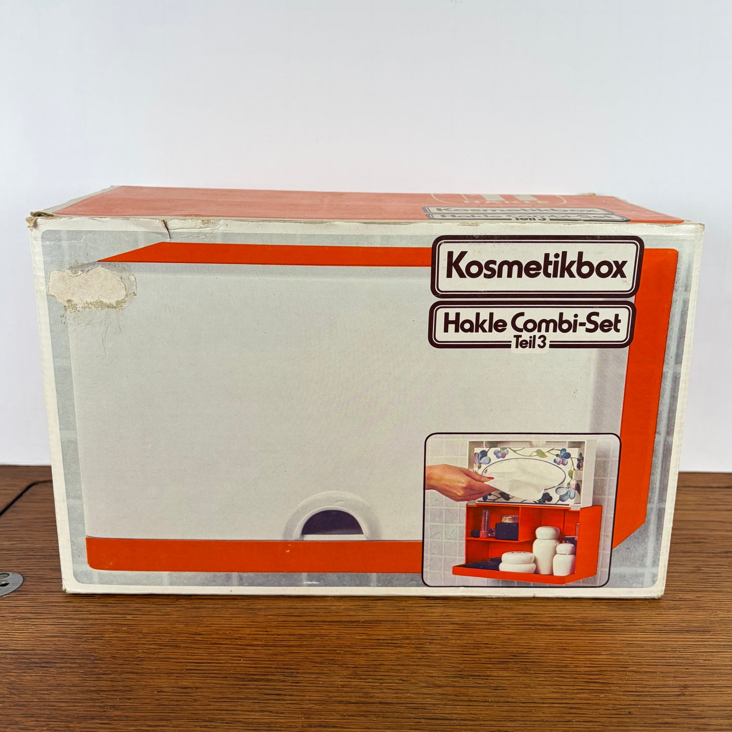 Vintage oranje cosmetica kastje