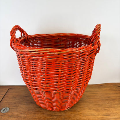 Vintage oranje rieten mand