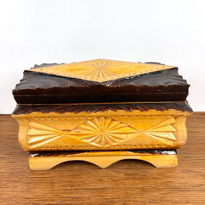 Vintage houten sieradendoos