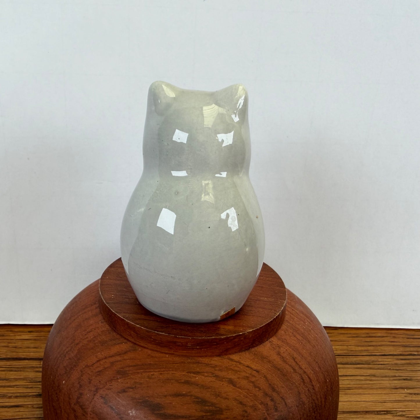 Vintage grijs keramiek kattenbeeldje