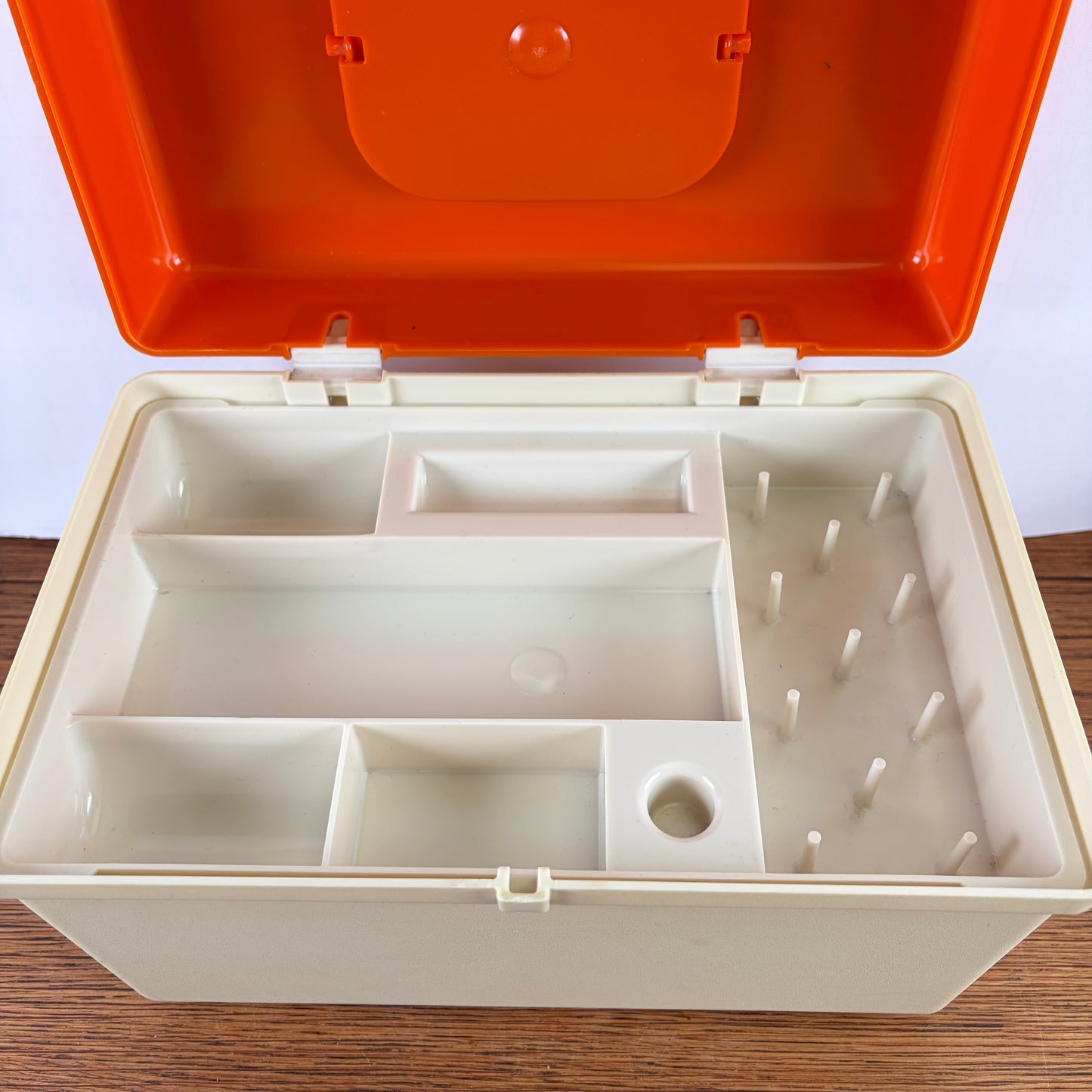 Kleine vintage naaibox curver