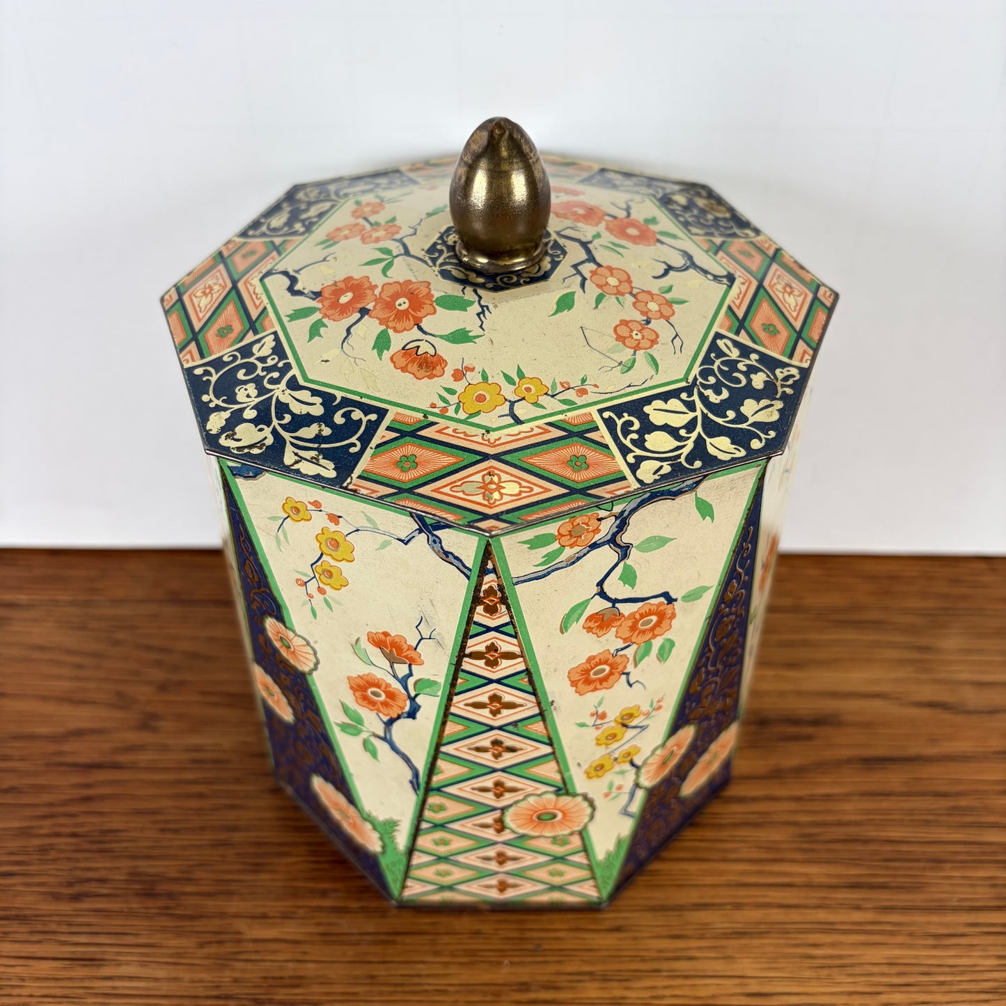 Vintage achthoekig blik