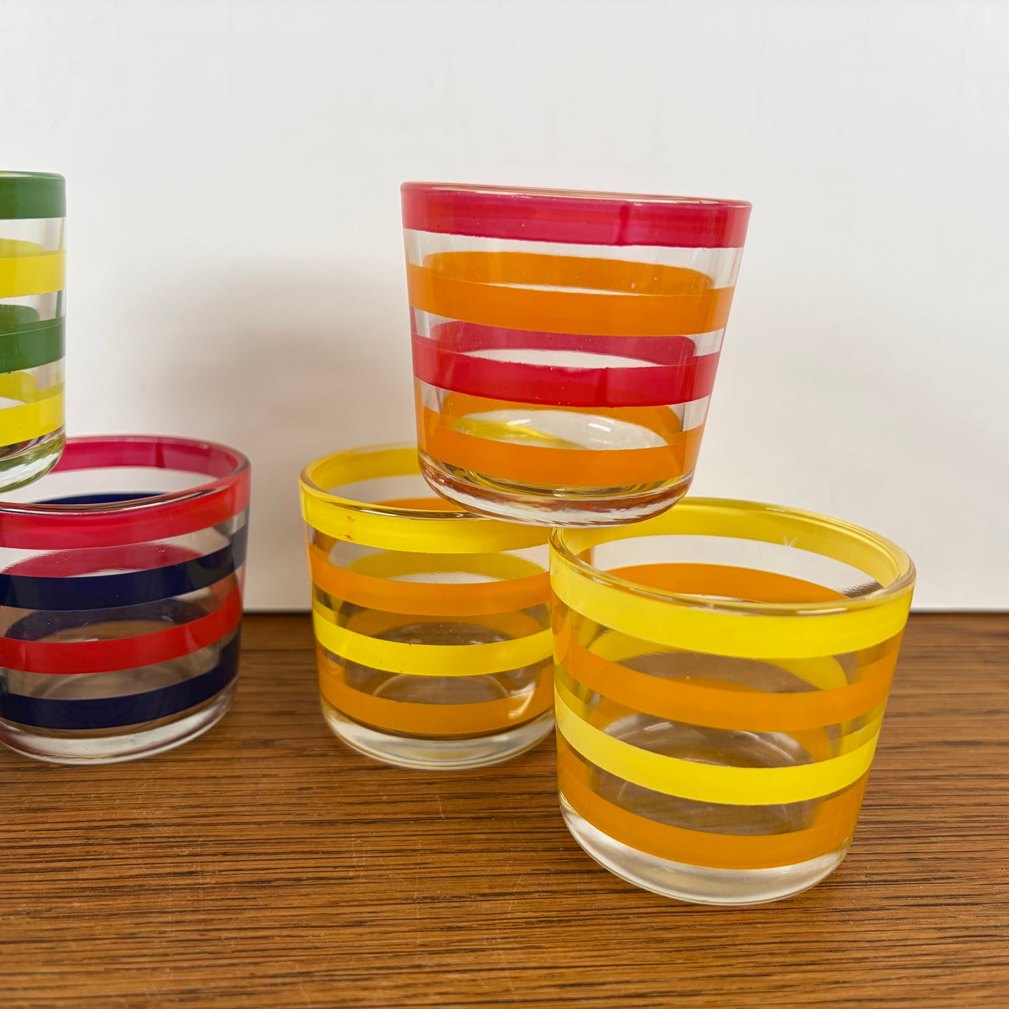 Vintage glaasjes met strepen