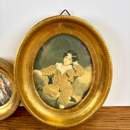 2 vintage goudkleurige lijstjes