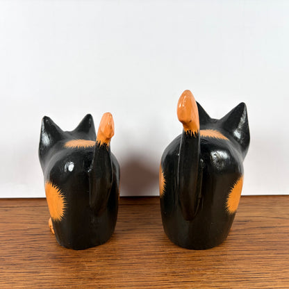 Set 2 houten katten