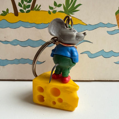 Vintage sleutelhanger muis op kaas
