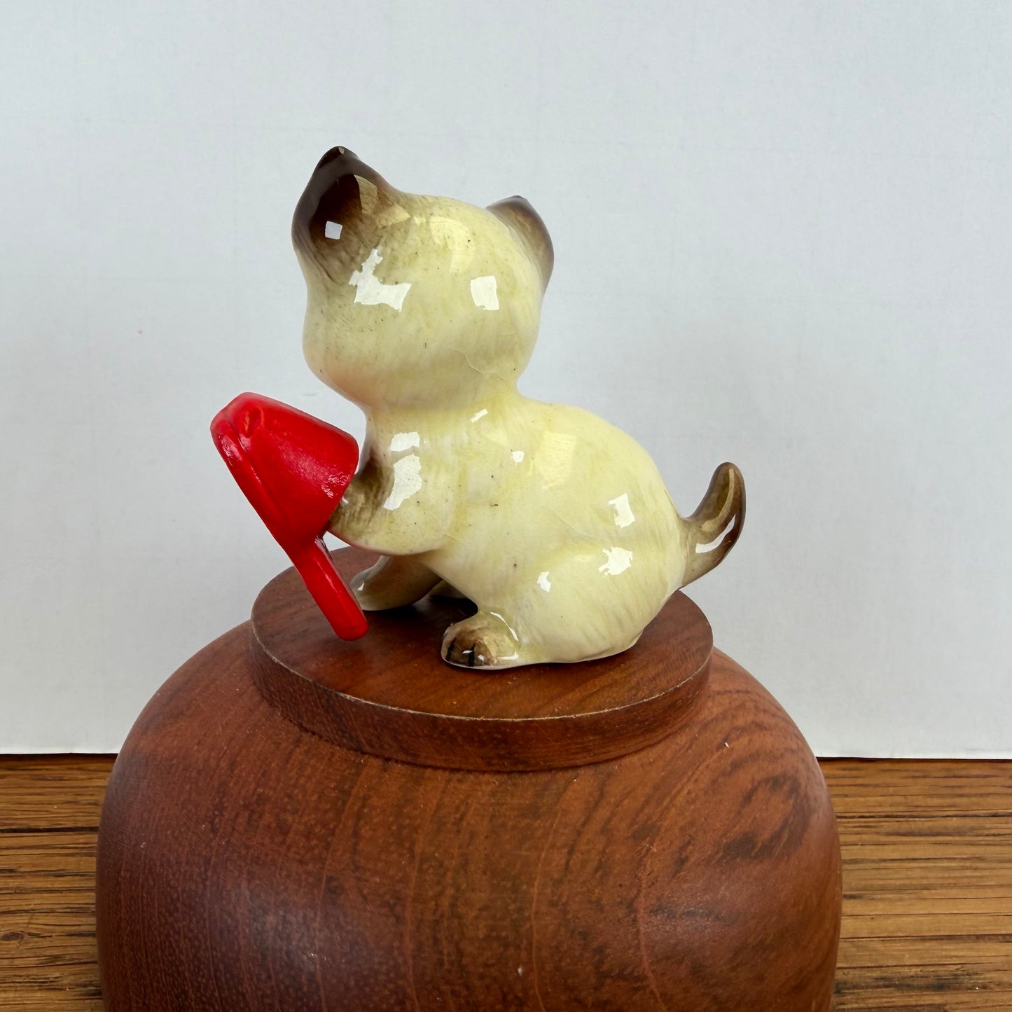 Vintage vaga katje met pantoffel