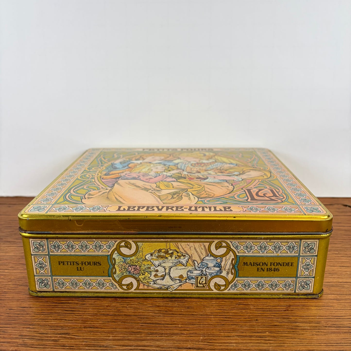 Vintage blik Petit Fours