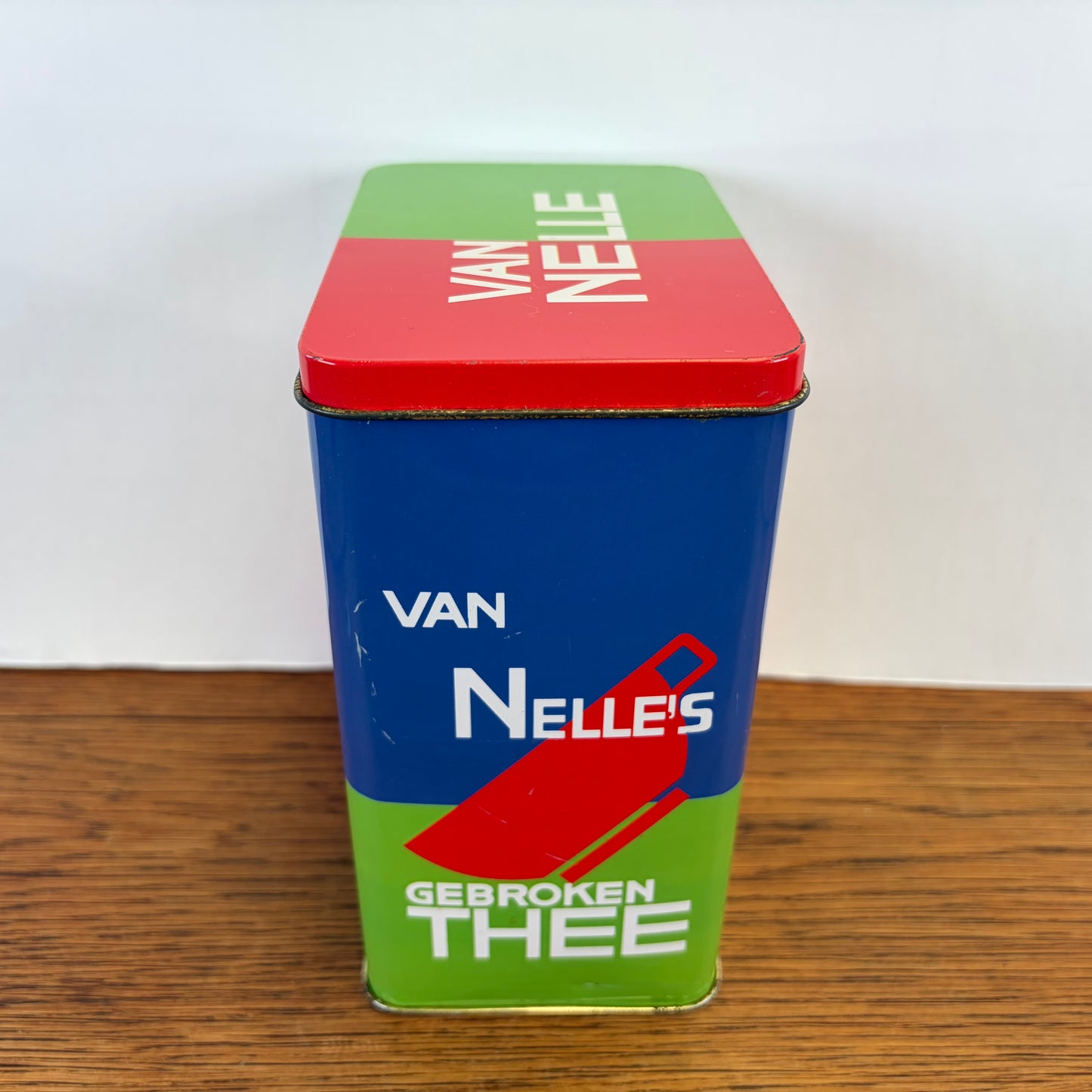 Kleurrijk van Nelle blik
