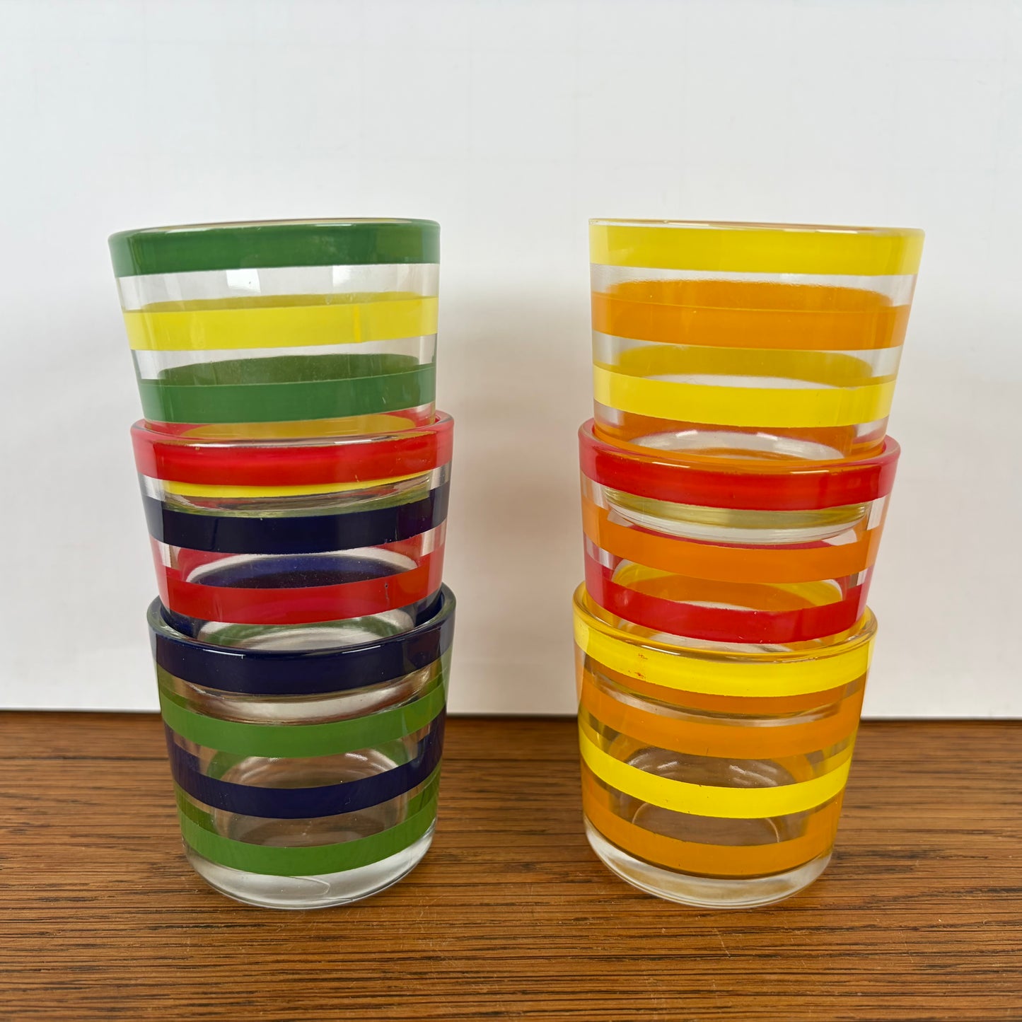 Vintage glaasjes met strepen