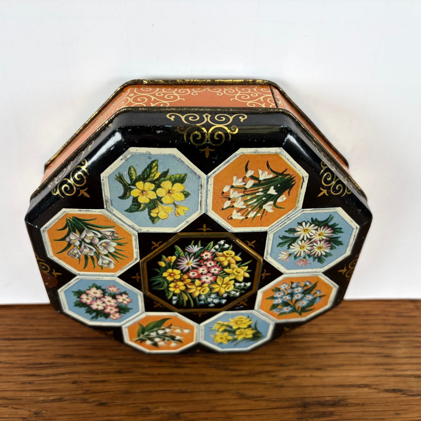 Vintage 8 hoekig blikje bloemen