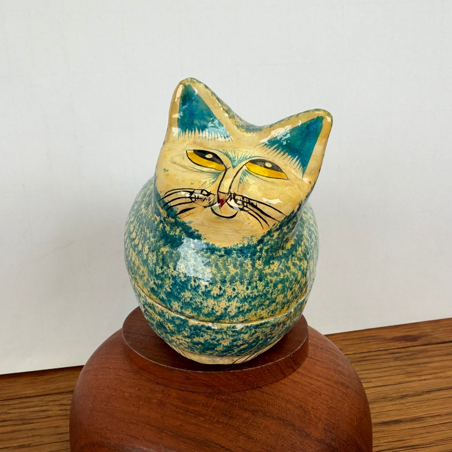 Houten doosje kat