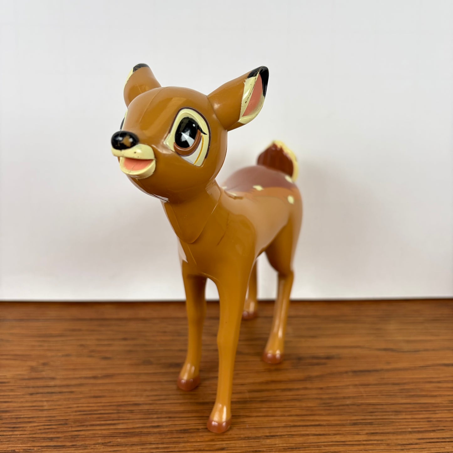 Kunststof Bambi beeldje