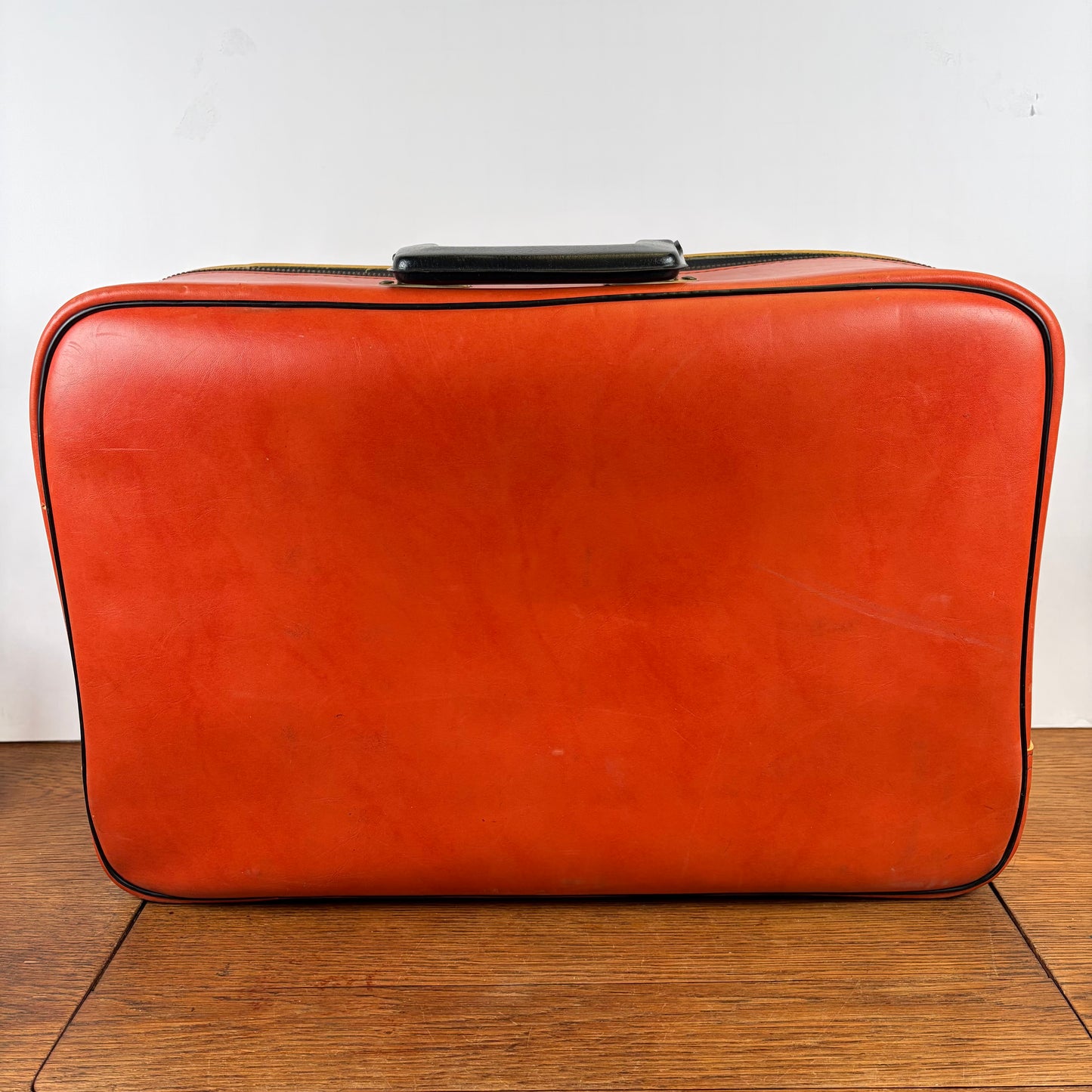 Vintage oranje koffer
