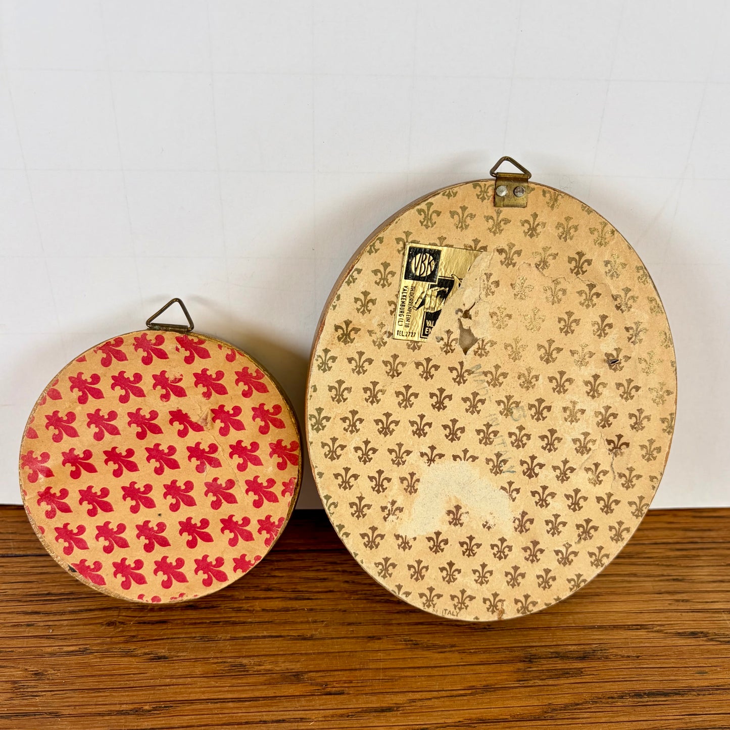 2 vintage goudkleurige lijstjes